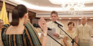 Vlogger “Kulas” Becomes a True Filipino After PH Oathtaking